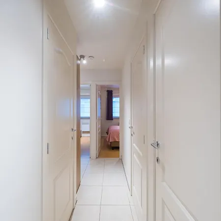 Flat Near Zeedijk With Cozy Terrace, Cleaning Included Apartment